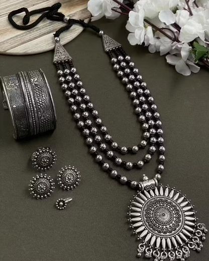 Enamel Oxidized Choker Jewellery Set