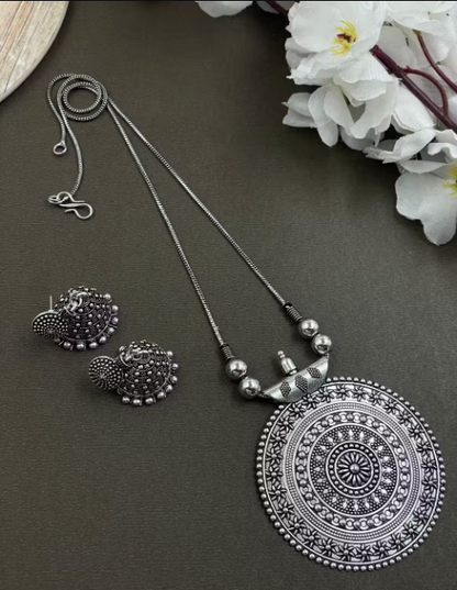 Oxidised Round Pendant with earrings