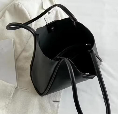 Trendy Large Black Leather Handbag